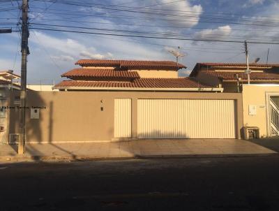 Casa para Venda, em Caldas Novas, bairro Itanhangá I, 3 dormitórios, 1 banheiro, 1 suíte, 2 vagas