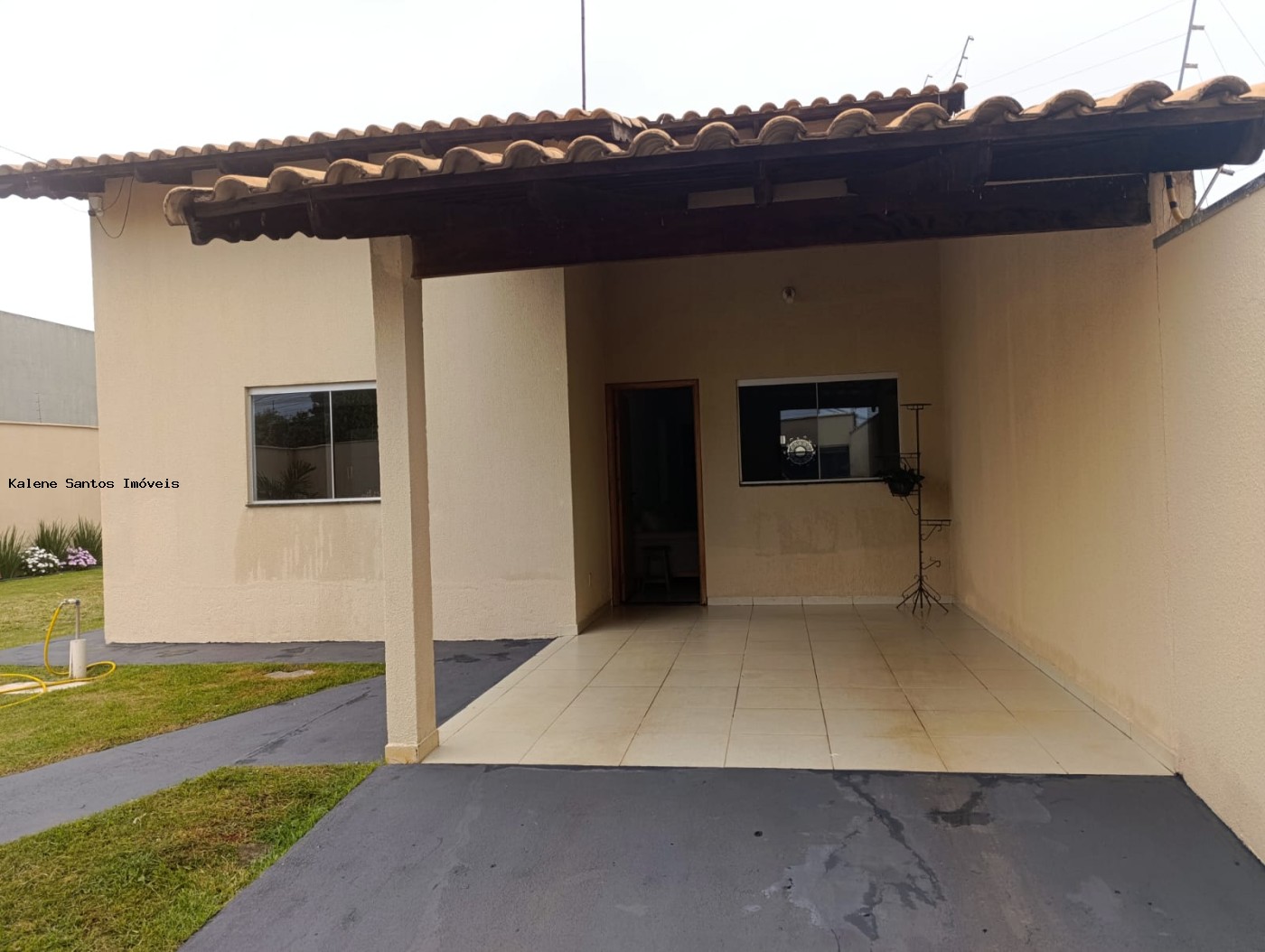 Casa à venda com 3 quartos, 354m² - Foto 2
