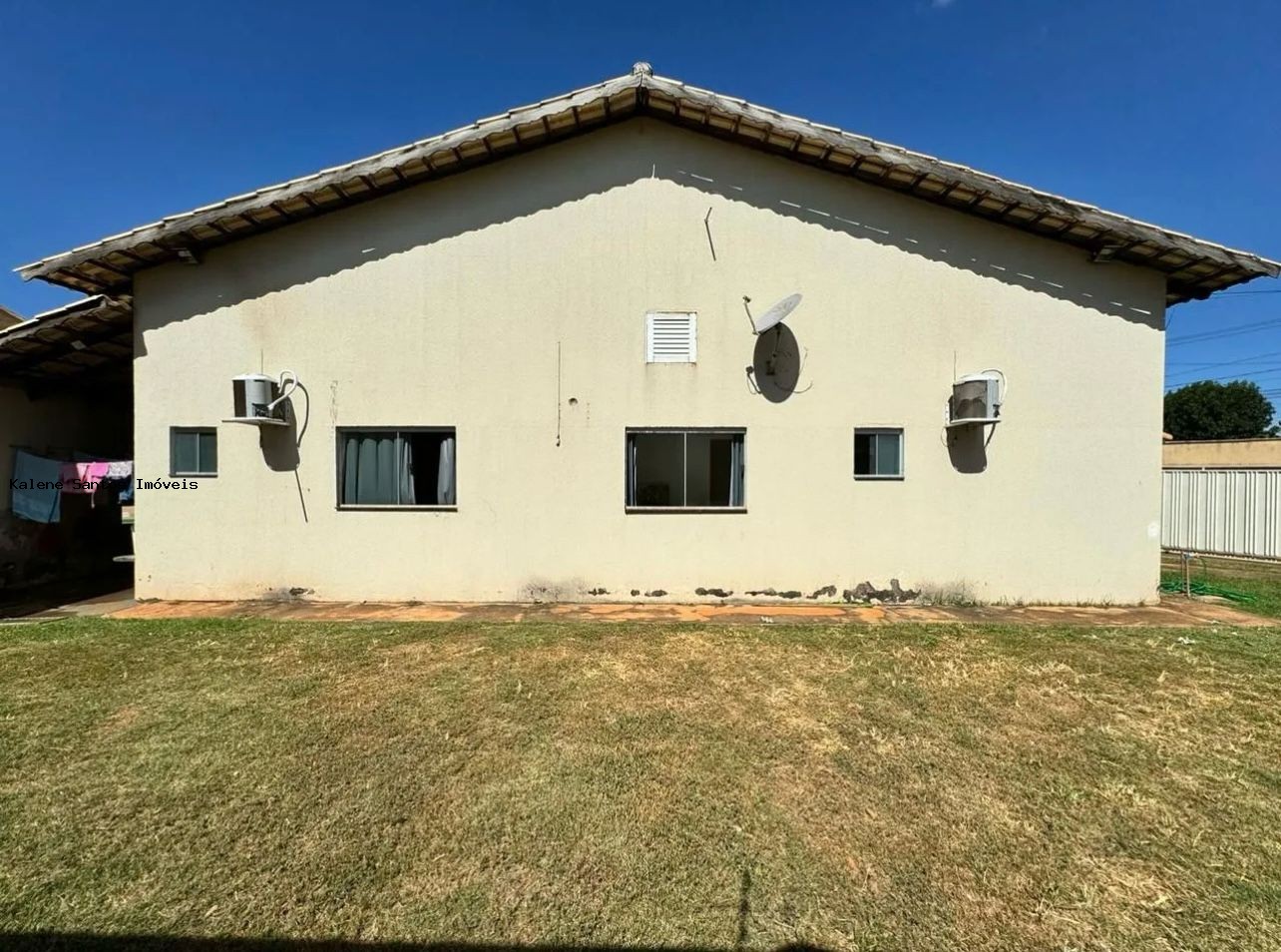 Casa à venda com 3 quartos, 354m² - Foto 4